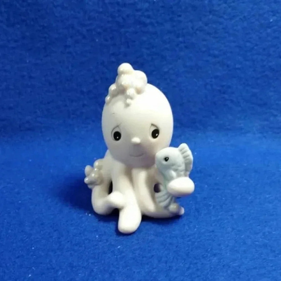 Precious Moments "I Only Have Eyes For You" Octopus Figurine - Picture 4 of 9